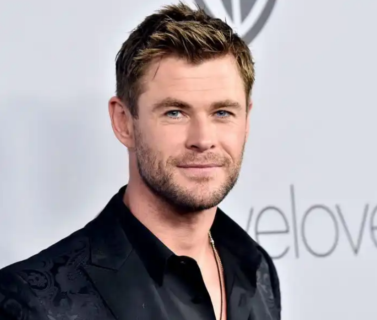 How to Contact Chris Hemsworth: Phone Number, Email Address, Fan Mail Address, and Autograph Request Address