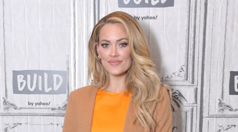 How to Contact Peta Murgatroyd: Phone Number, Email Address, Fan Mail Address, and Autograph Request Address