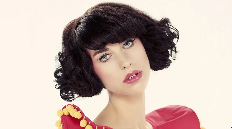 How to Contact Kimbra: Phone Number, Email Address, Fan Mail Address, and Autograph Request Address