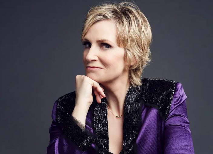 How to Contact Jane Lynch: Phone Number, Email Address, Fan Mail Address, and Autograph Request Address