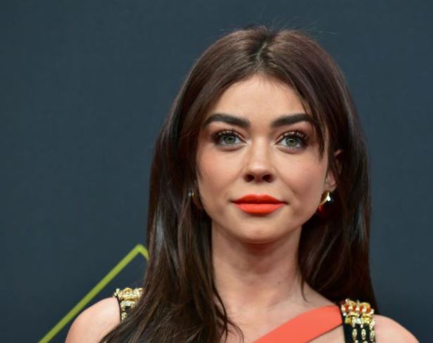 How to Contact Sarah Hyland: Phone Number, Email Address, Fan Mail Address, and Autograph Request Address