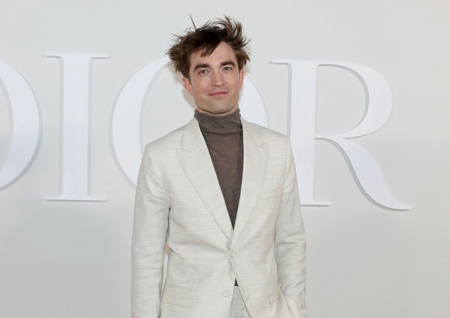 How to Contact Robert Pattinson: Phone Number, Email Address, Fan Mail Address, and Autograph Request Address
