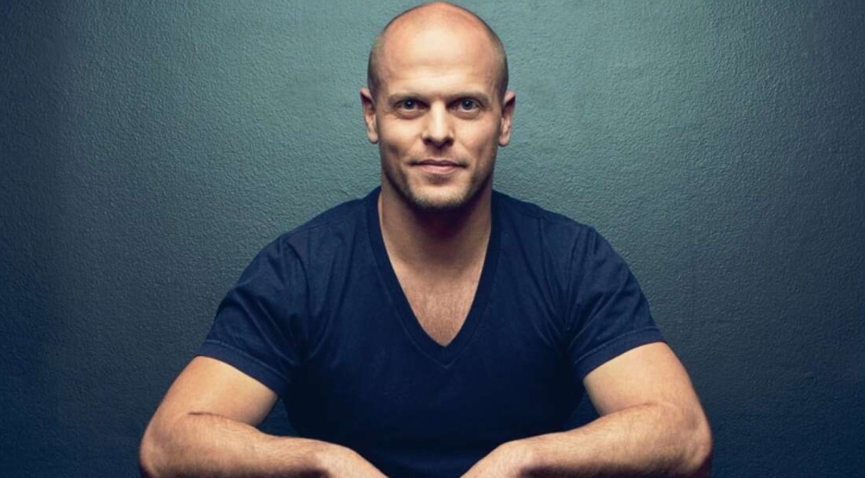 How to Contact Tim Ferriss: Phone Number, Email Address, Fan Mail Address, and Autograph Request Address